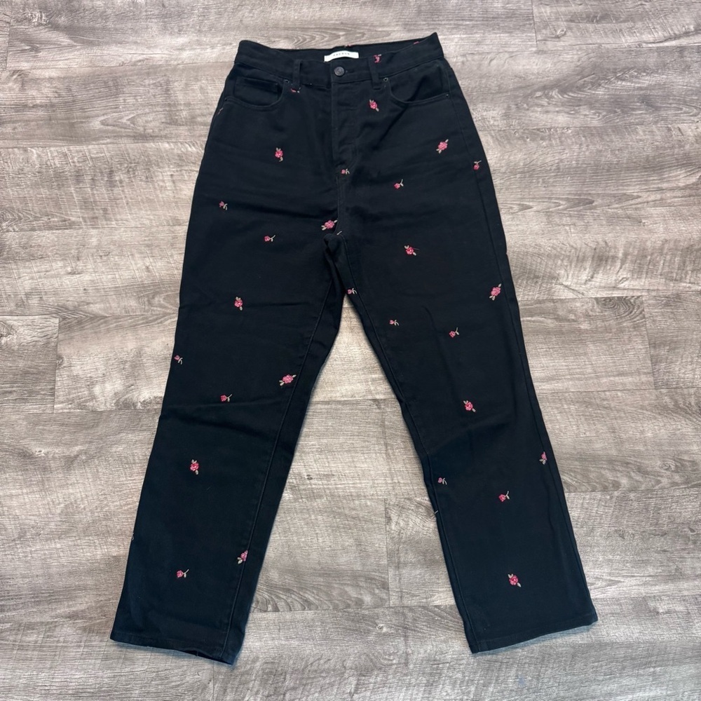 PacSun Embroidere Rose Button Fly Black High Rise Straight Jeans Womens Size 27